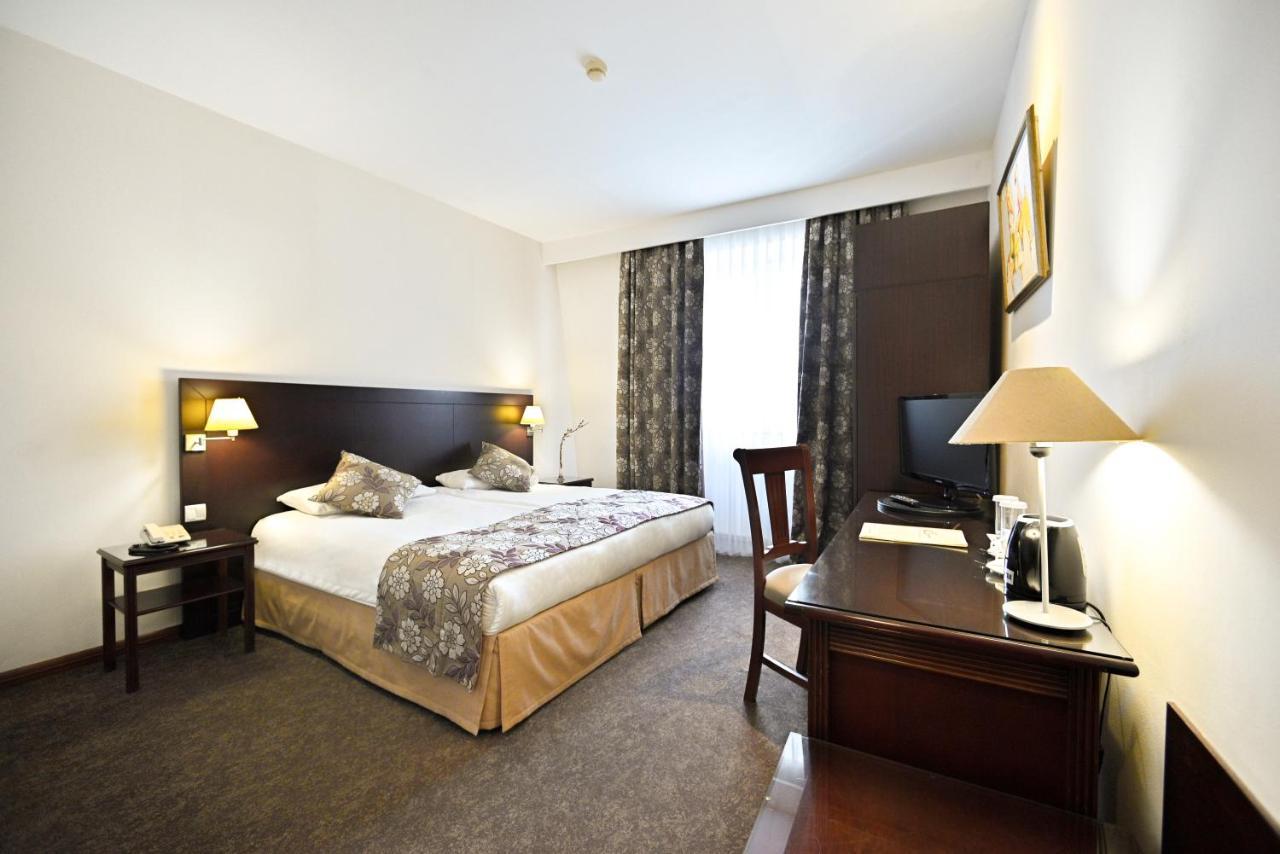 Europe Hotel Єреван Екстер'єр фото